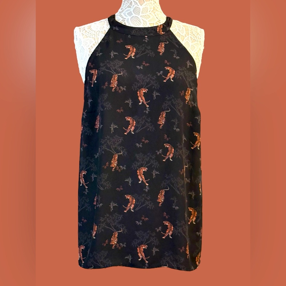 Torrid Women's Black Jungle Tiger Sleeveless Georgette Mock Neck Tank Top Size 1